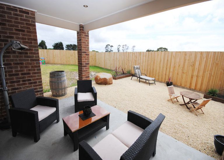 28 Madeira Close, Portland