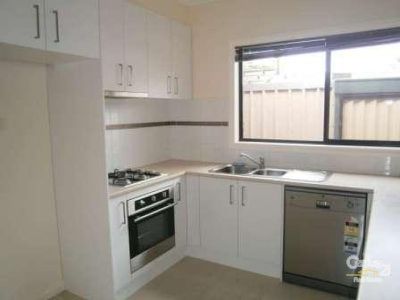 2 / 26 Gunns Road, Hallam