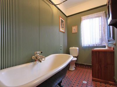 6 Banksia Street, Windang