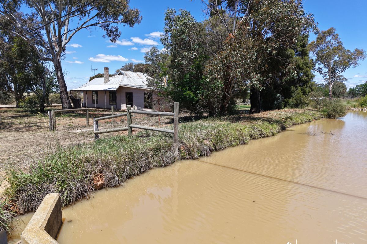 811 White Road, Girgarre