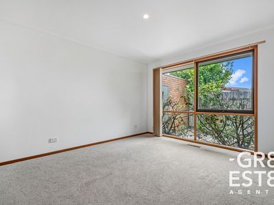1/15 Shafer Court, Endeavour Hills