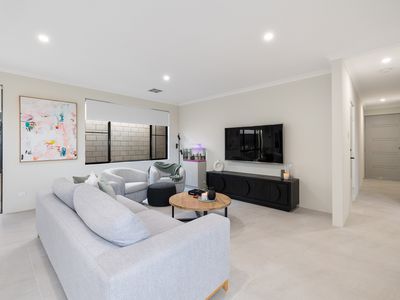 48 Halcyon Loop, Southern River