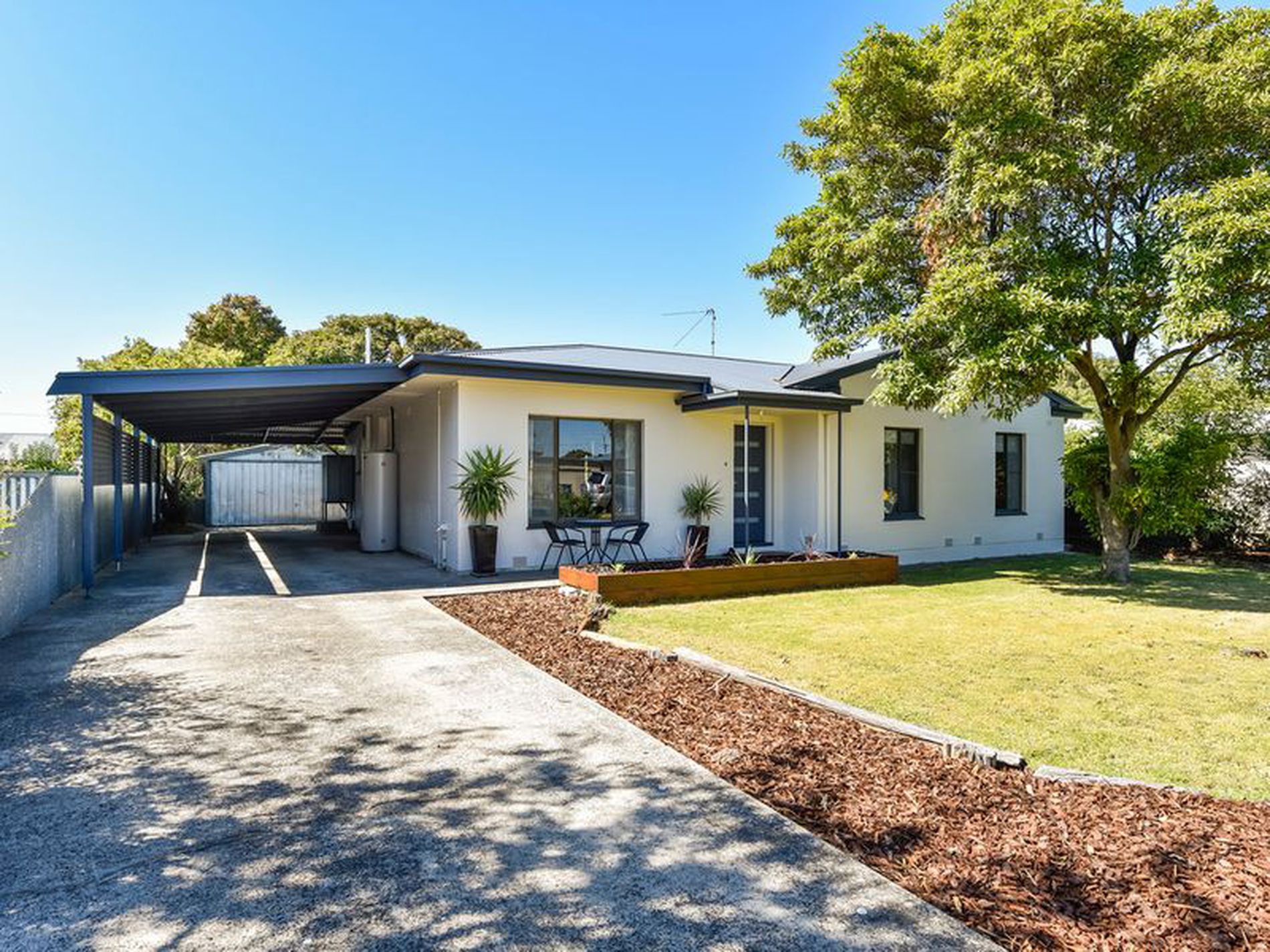 17 Bowman Street, Millicent