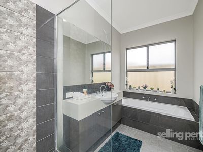 1 / 15 Burwood Road, Balcatta
