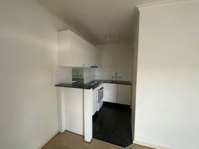 11 / 95-97 Summerhill Road, Footscray