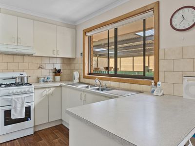 1 / 10 PRESIDENT STREET, Seymour