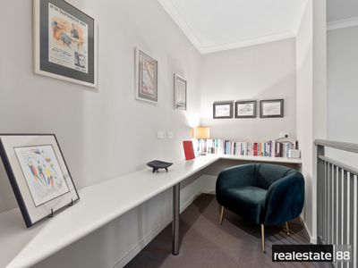 1 / 38 Comer Street, Como