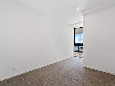2603 / 10 Sickle Avenue, Hope Island