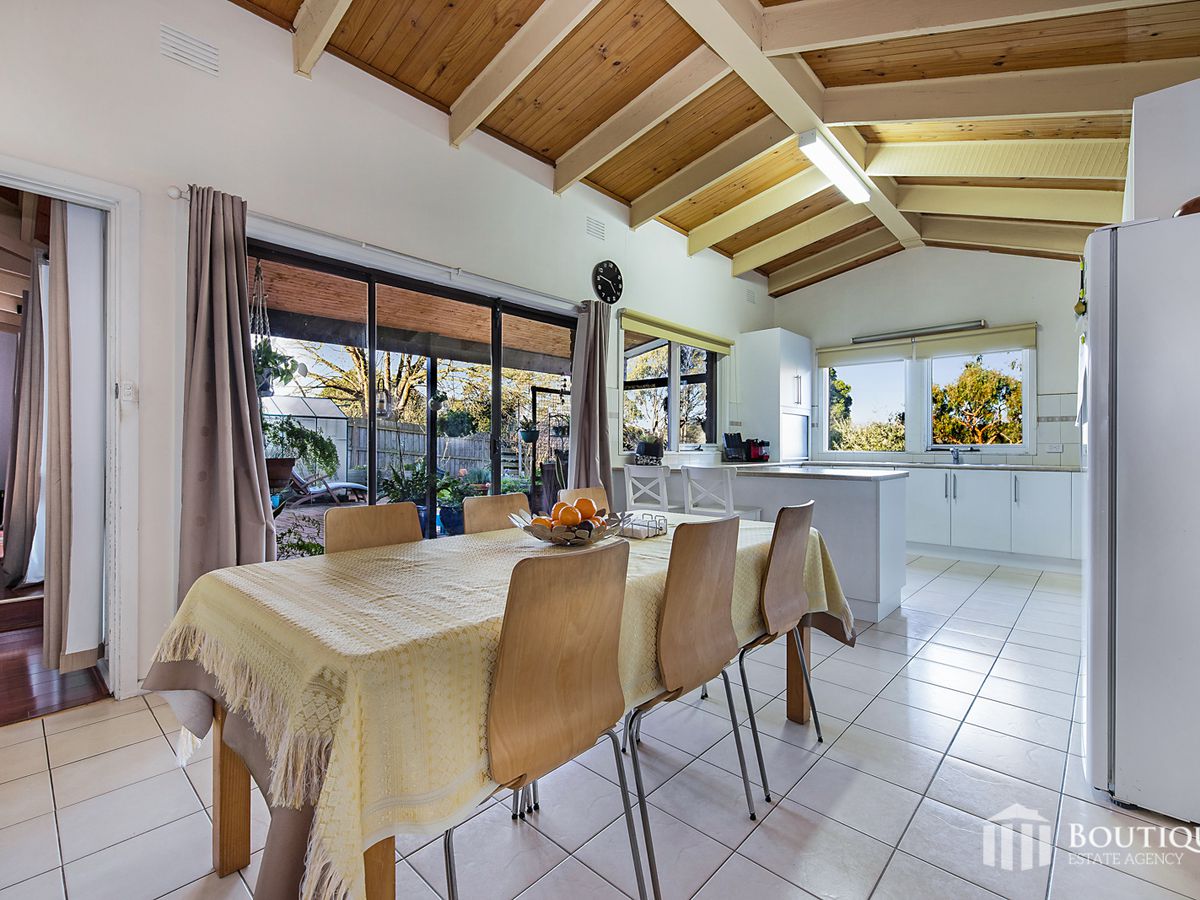 60 Somerset Drive, Dandenong North