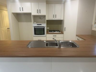 8 The Patio, Tamworth