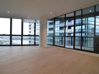 1708s / 889 Collins Street, Docklands
