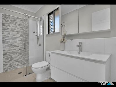 20 Homevale Ent, Mount Peter