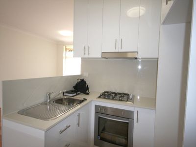 12 / 32 Barber Avenue, Eastlakes