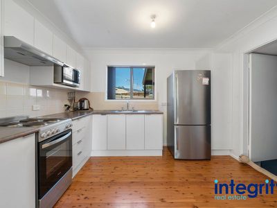 30 Winn Avenue, Basin View