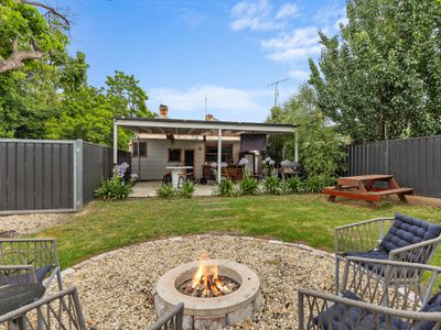 54 High Street, Seymour