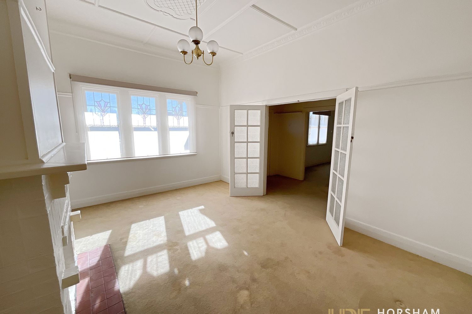 2 Bowden Street, Horsham