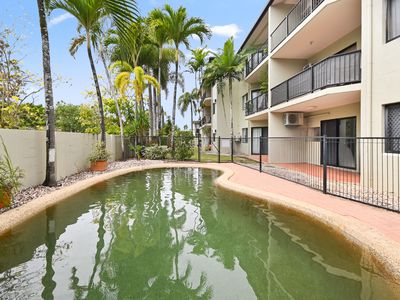 9 / 367-371 MCLEOD STREET, Cairns North