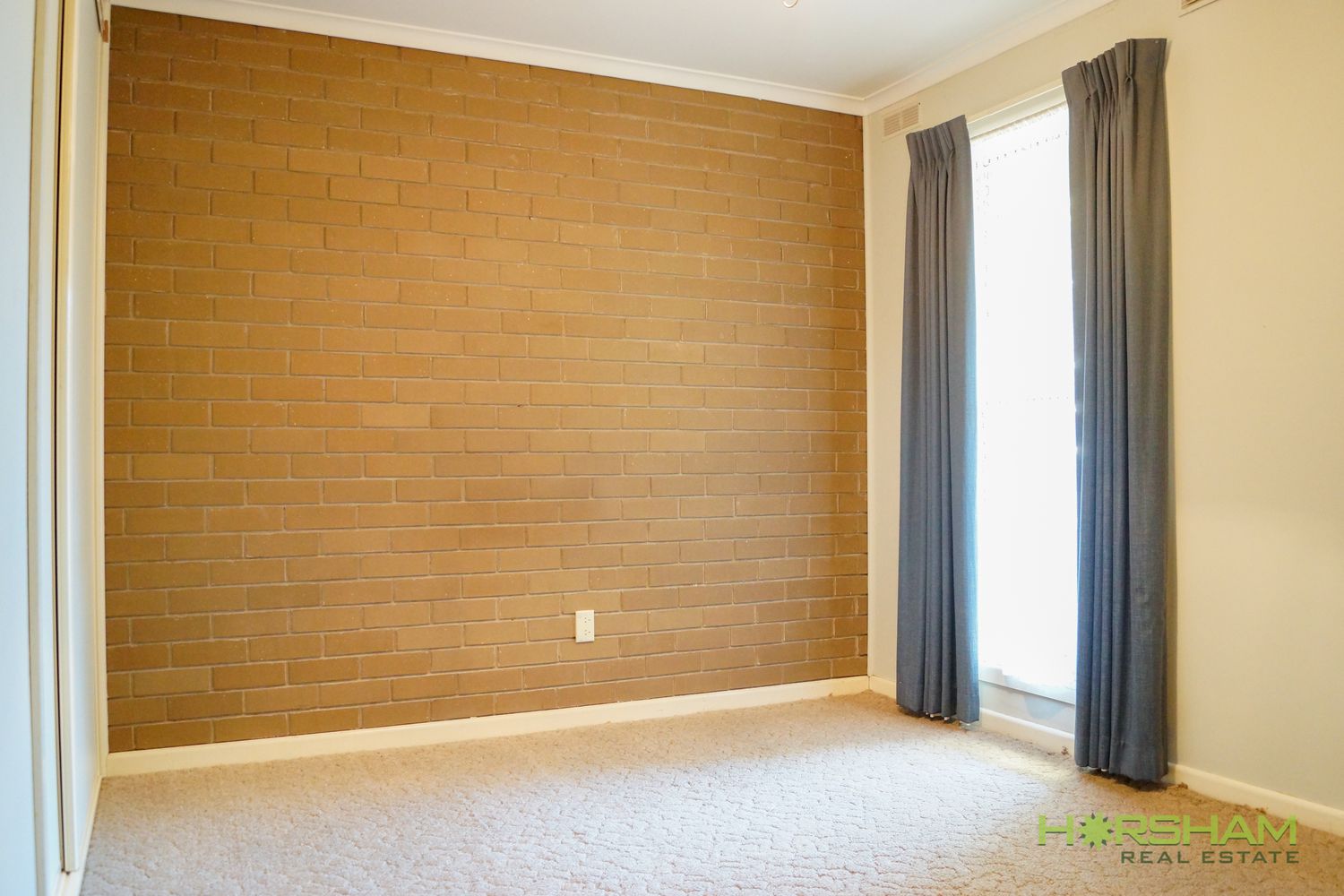 3 / 7 Roberts Avenue, Horsham