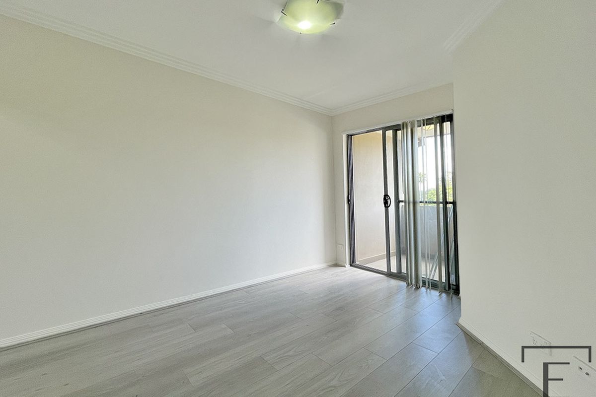 19 / 23 Hornsey Road, Homebush West