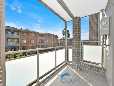 12 / 55 Cross Street, Guildford