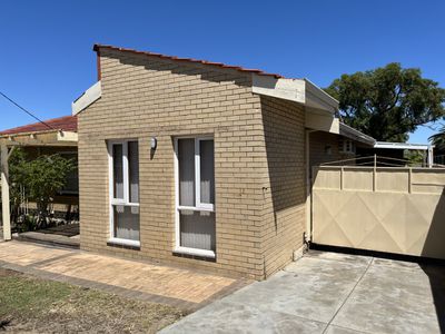 24 Glenwood Way, Balcatta