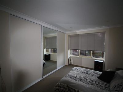 2 / 1 Moore Court, Wynyard