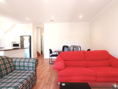 38 Woodside Avenue, Clayton