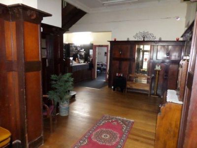 54 Federal St ( Royal Hotel Freehold), Rainbow