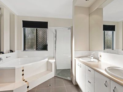 73 Edington Drive, Cooroibah