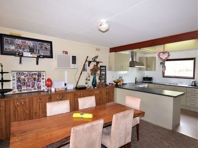 13 Baker Street , Tawonga South