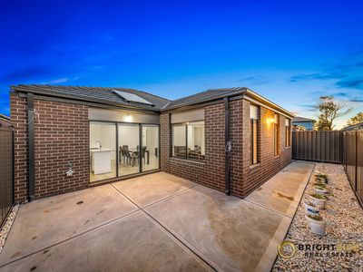 37 Dalhalla Circuit, Clyde North