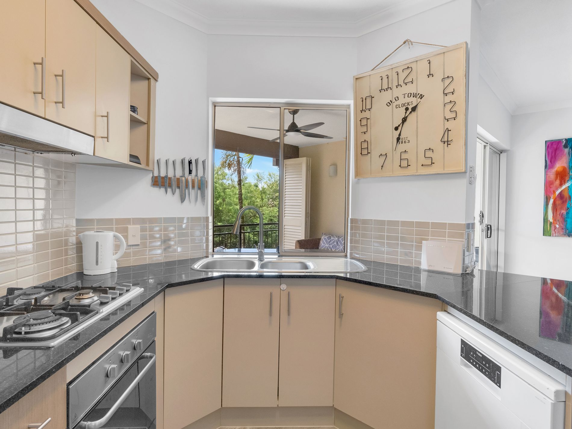 247 / 12 Gregory Street, Westcourt