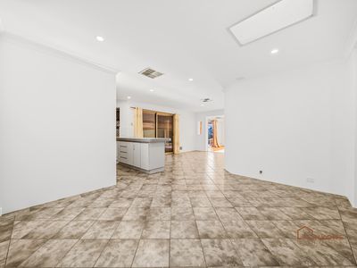 23 Mayhew Cross, Atwell