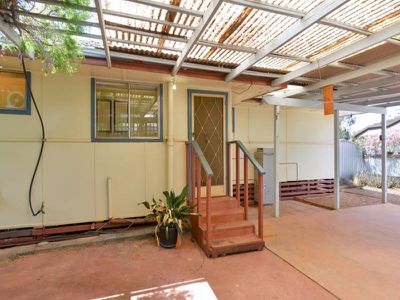 116 Wittenoom Street, West Lamington