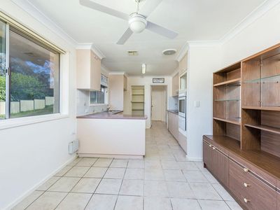 25 Early Street, Crestwood