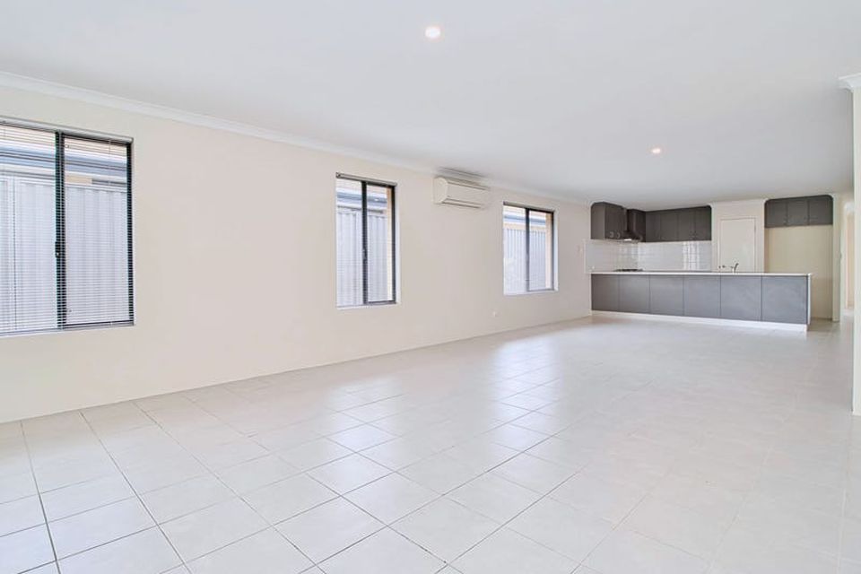 33 Elm Way , Baldivis