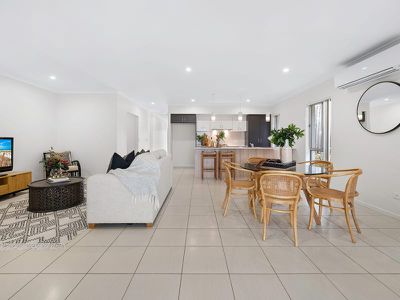 9 Longstaff Crescent, Pimpama