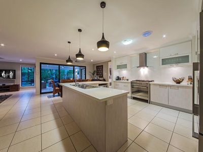 10 Brush Box Place, Wakerley