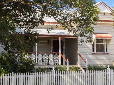 120 Holberton Street, Newtown