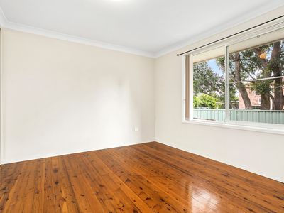 2 / 7 Central Avenue, Oak Flats