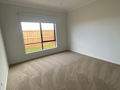 17 Pontburn Road, Truganina