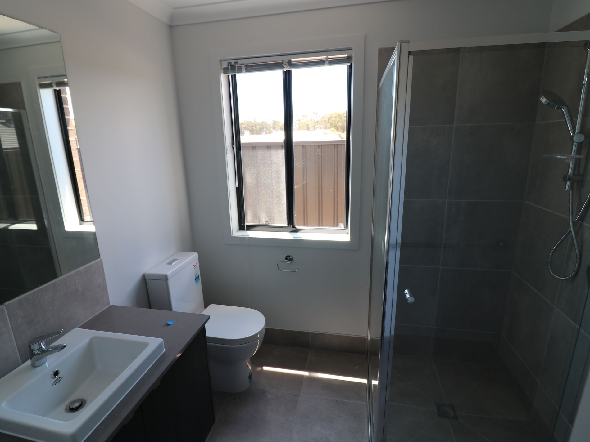 7 Pony Promenade, Seymour