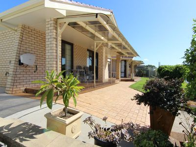 23 Friendship Key, Forster
