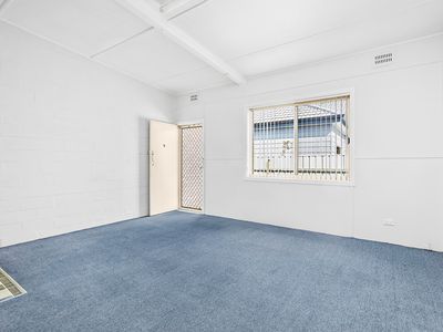 2 / 24 Addison Avenue, Lake Illawarra