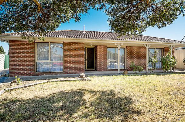 1 / 10 Newhaven Road, Craigieburn