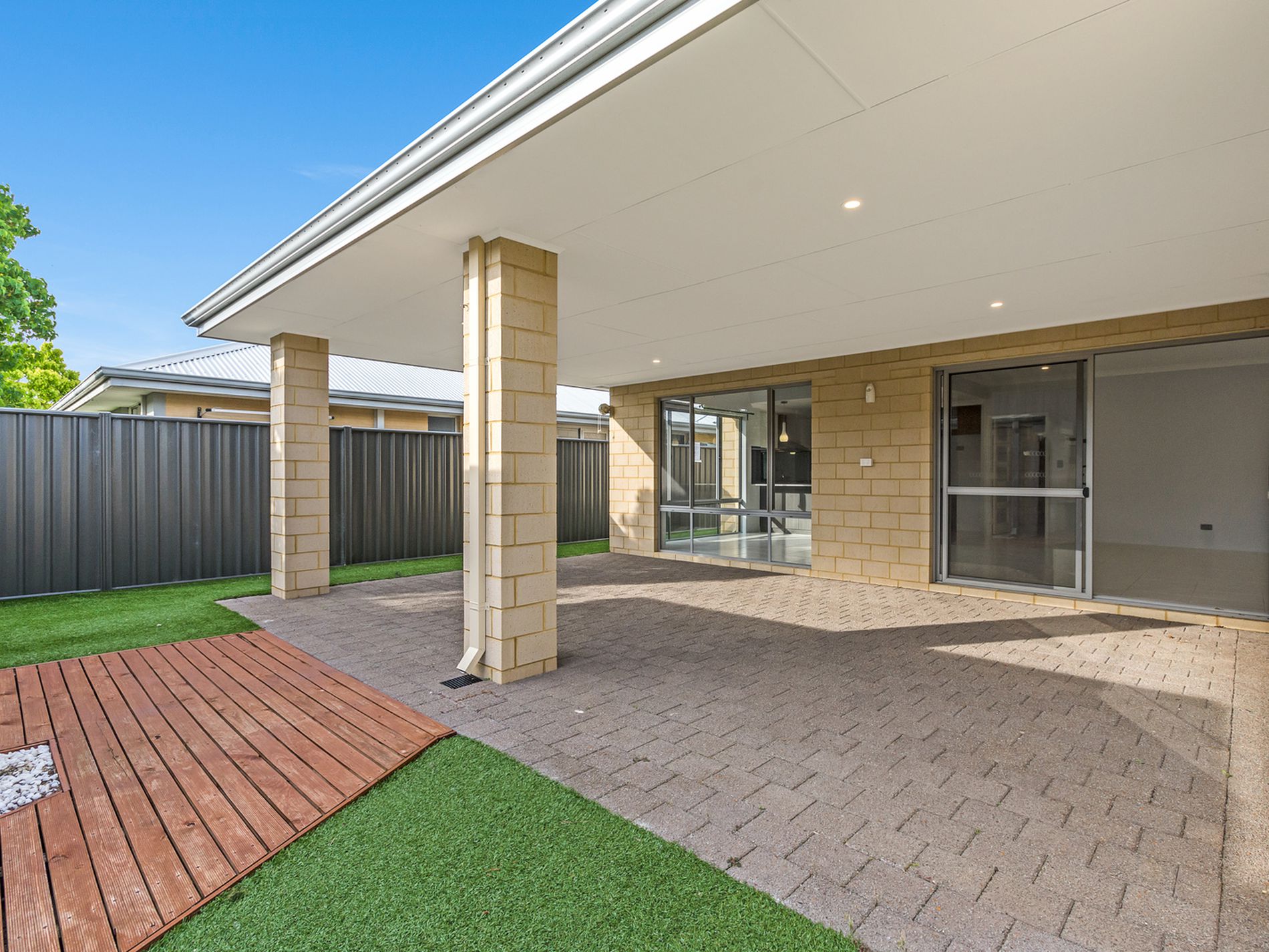 60 Bunker Crescent, Yanchep