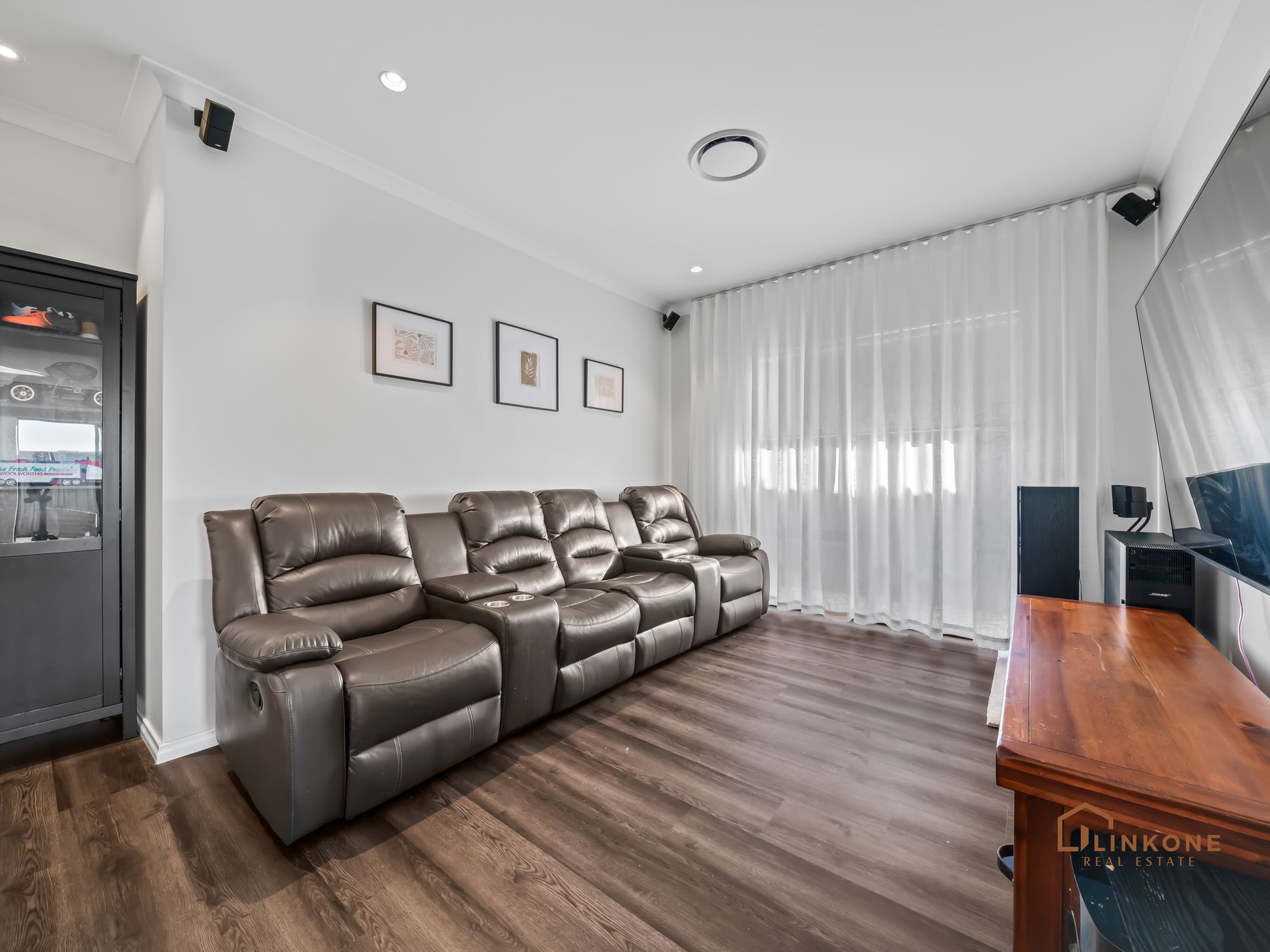 28 Arrowsmith Loop, South Guildford