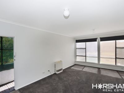 8 Watts Street, Horsham