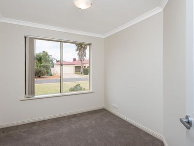 25 Longmore Parade, Broadwood