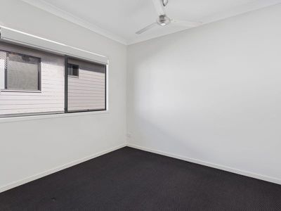 128 Cooper Crescent, Rochedale